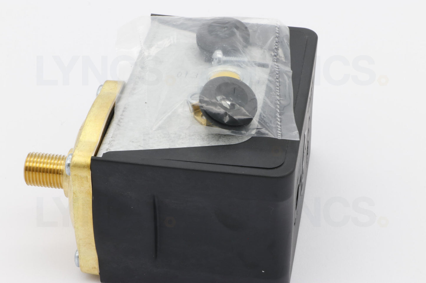 MACHINE PRESSO GAUGE CE/UL TRIF. 30A 400V 0,5-1,4BAR